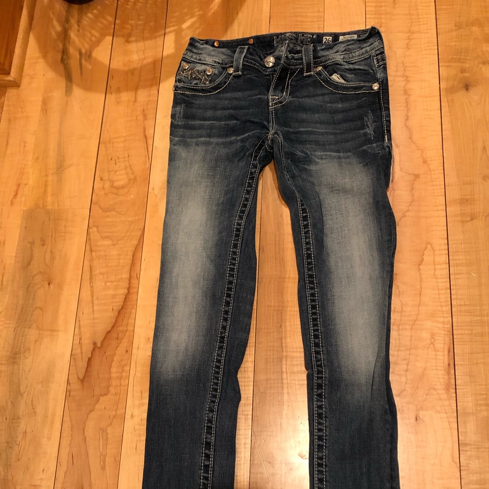 Jeans - Picture 2 of 3